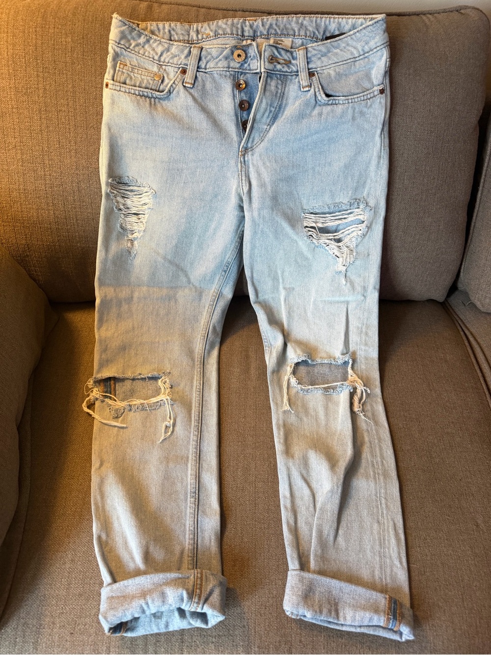 Light Blue Distressed Women’s Jeans